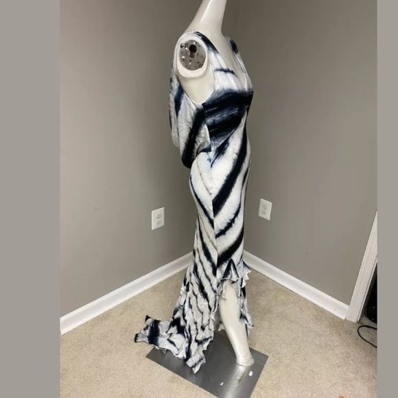 TRE BY NATALIE RATABESI CRYSTAL TIE-DYE MAXI DRESS - Picture 6 of 7